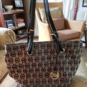 Black Michael Kors purse